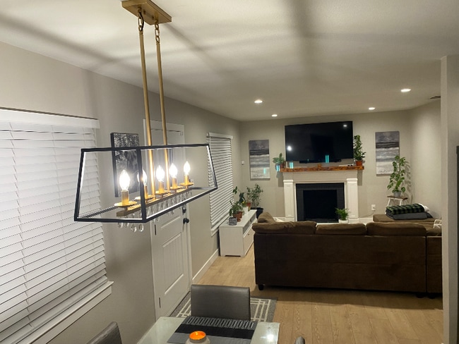 Photo - 3221 Normington Dr Unit Front room