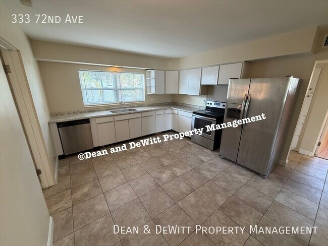 Photo - 333 72nd Ave