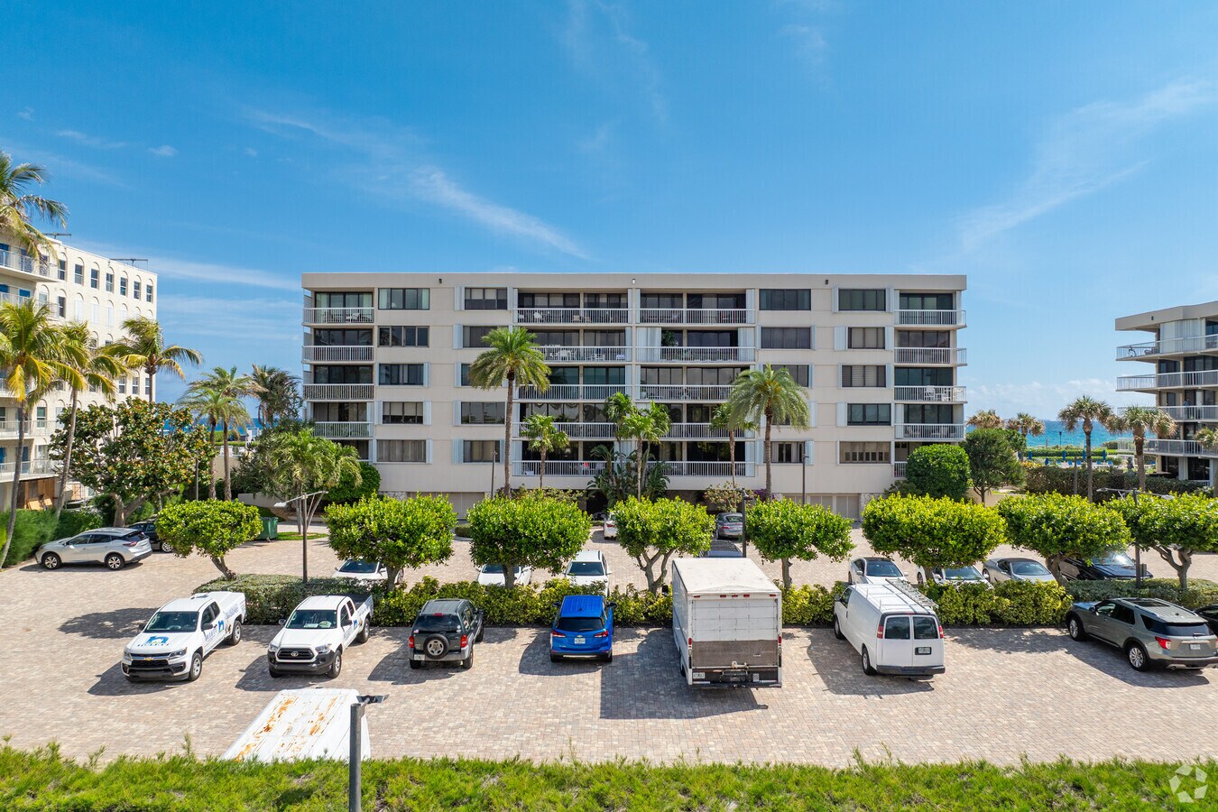 Photo - The Dorchester of Palm Beach