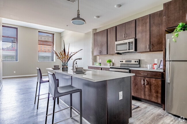1BR, 1BA - 880SF - Kitchen