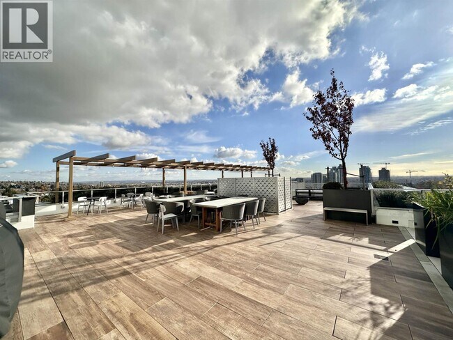 7433 Cambie St. Unit 1907