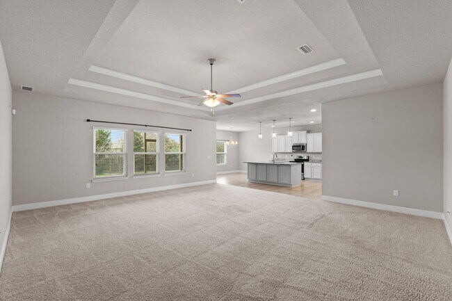 Photo - 523 Gadwell St