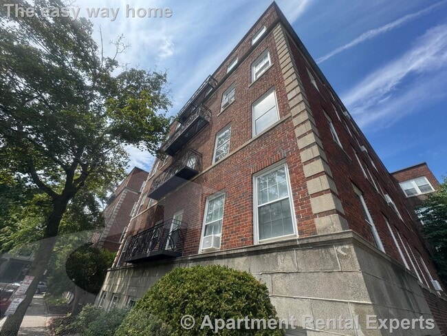 Building Photo - 77 Martin St Unit #5 Rental
