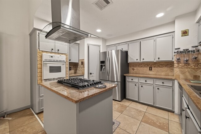 Photo - 11331 Oakcenter Dr