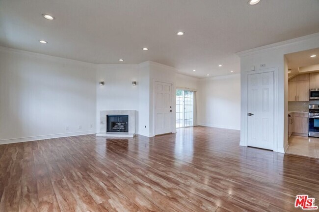 Building Photo - 1034 S Shenandoah St Unit 1 Rental