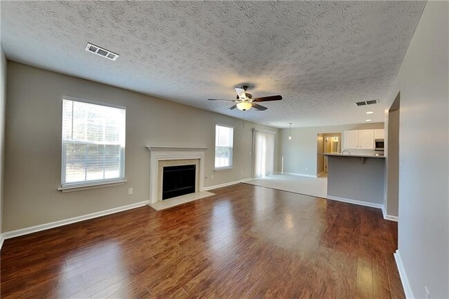 Photo - 7550 Springmill Ct