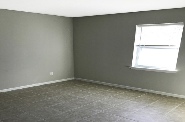 Photo - Haltere at Barrington