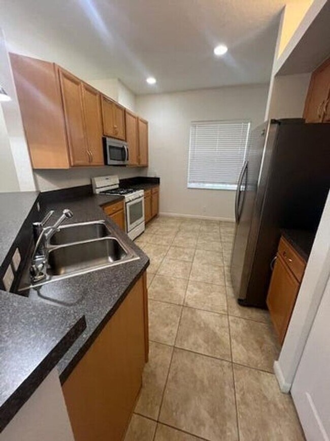 Photo - 130 Newberry Ln
