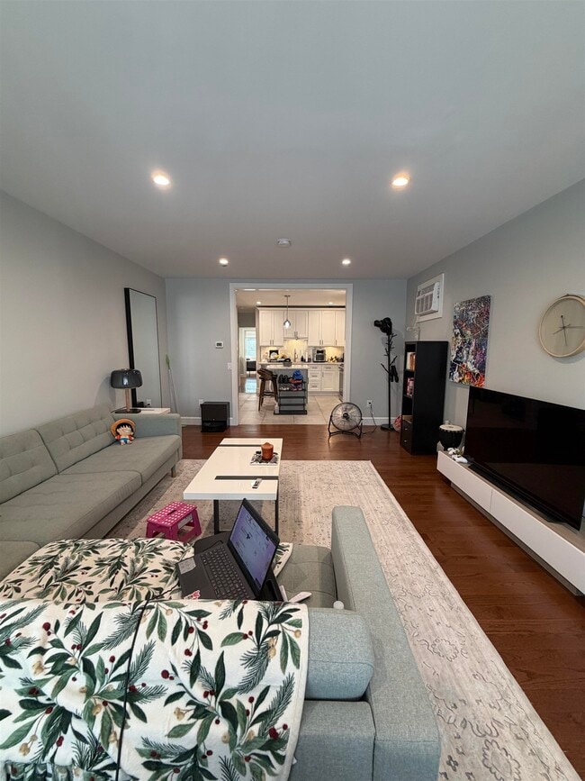Photo - 195 Hutton St Unidad 1