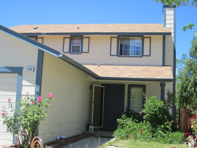 Building Photo - Two Story in Seeliger School District Rental