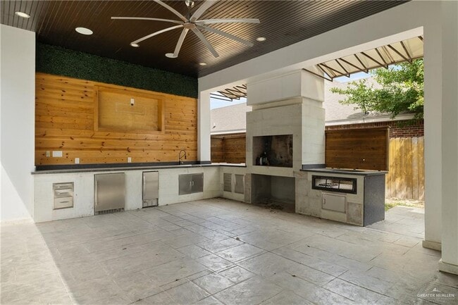 Photo - 16 N 47th St