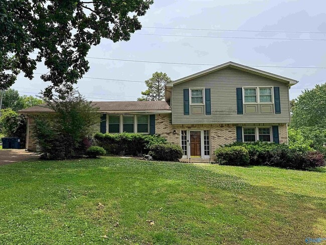 Photo - 11406 Crestfield Dr SE