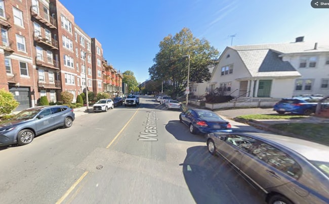 Building Photo - 113 Washington St Unit 63