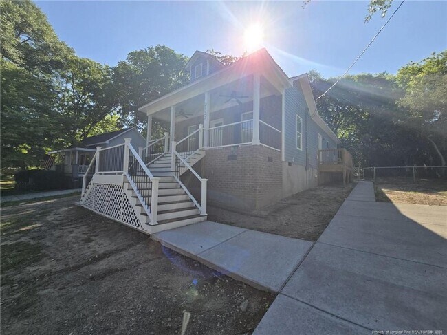 Photo - 2123 Burnett Ave