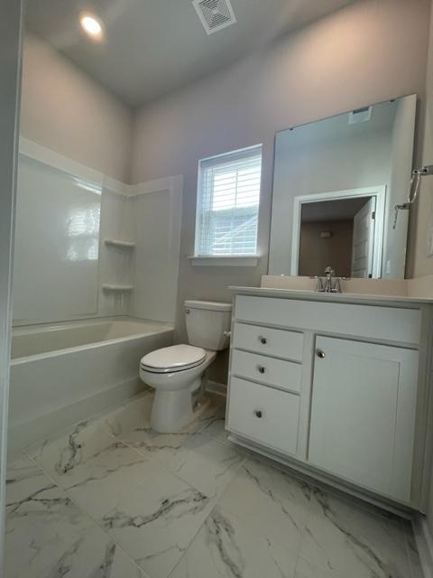 Photo - 2062 Santa Maria St