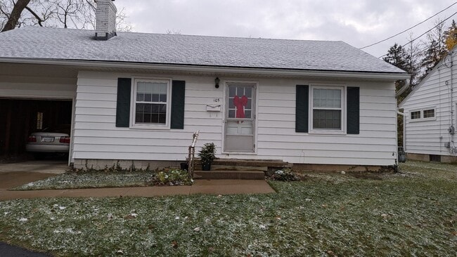 Building Photo - 2 Bedroom Single Family One Level Home