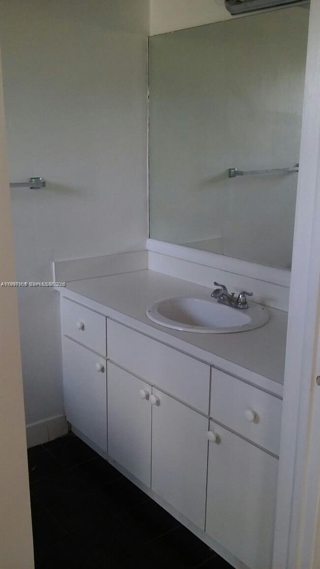 Photo - 12120 NE 6th Ave Unidad 9