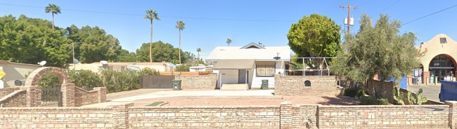 Building Photo - 2202 W 3rd St Rental