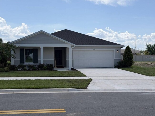 Building Photo - 2602 Lola Ln