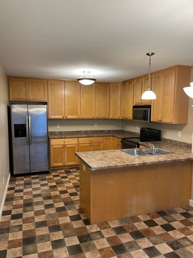 Kitchen - 1736 Bennett St Unit Townhome