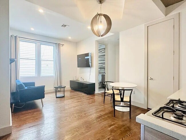 Furnished room/NOT APARTMENT