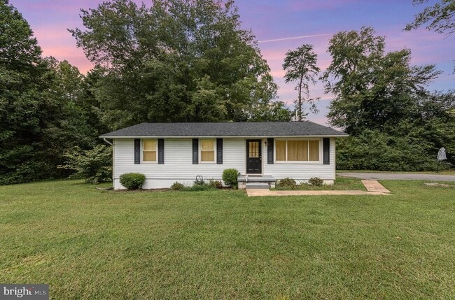 Building Photo - 10226 Catharpin Rd Rental