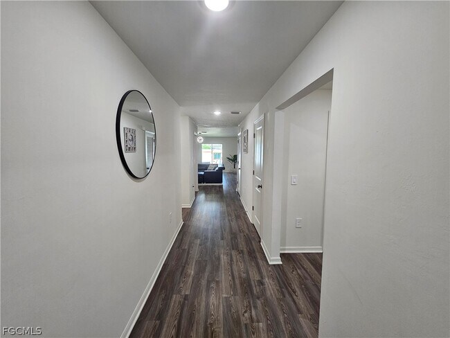 Photo - 2425 NE 7th Pl