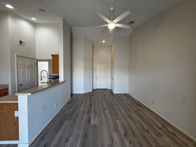 Photo - 1105 Meadowlark Way SE Unit D