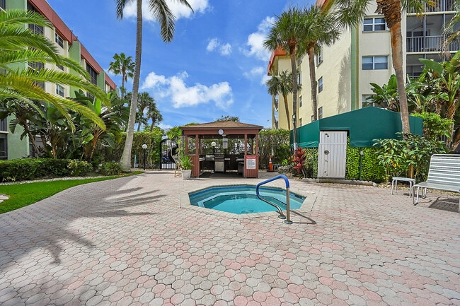 Photo - 5300 NE 24th Ter Condo Unit 232C