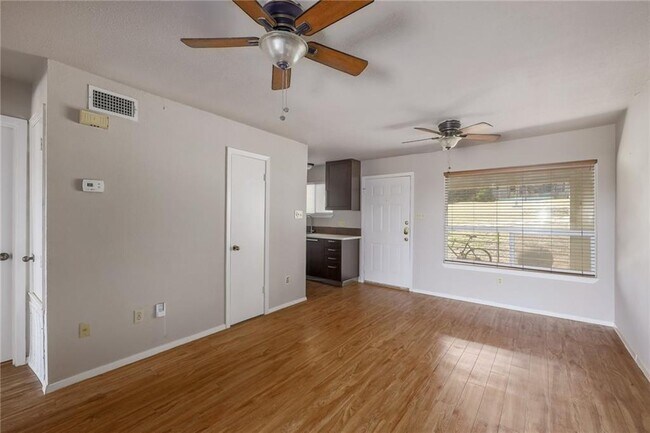 Photo - 1514 Parker Ln Condo Unit 109