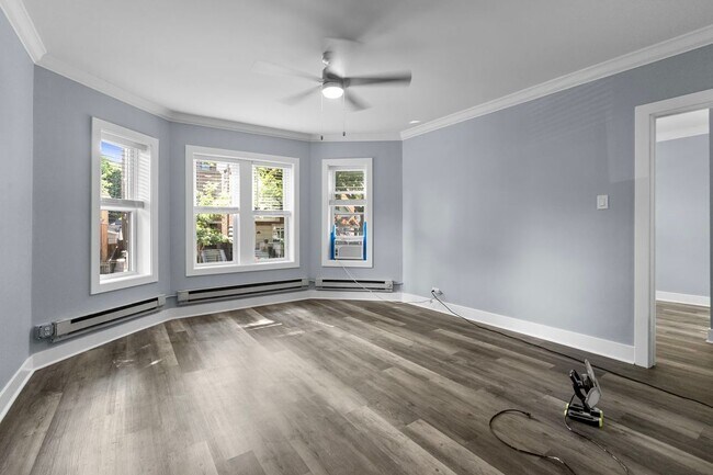 Photo - 3815 N Greenview Ave Unit 3815-GDN