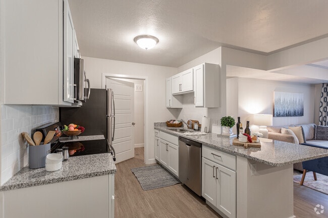 2BR, 1BA - The York 1