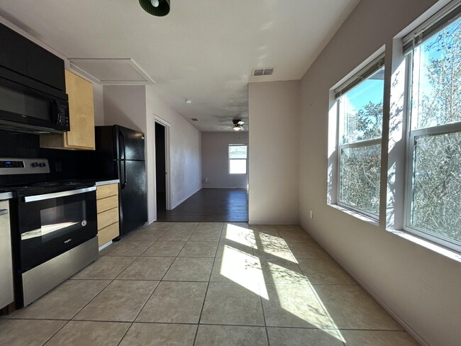 Photo - 3118 37th St