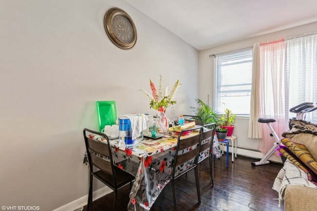 Photo - 6331 N Fairfield Ave