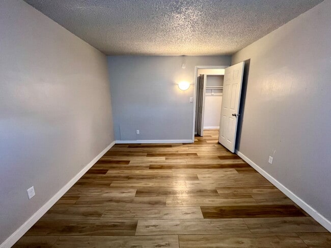 Building Photo - Charming One Bedroom Unit 202 Rental