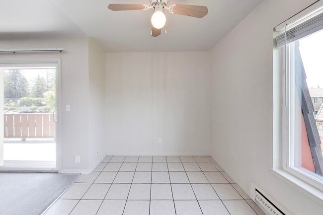 Photo - 1281 Ayala Dr Unit 04