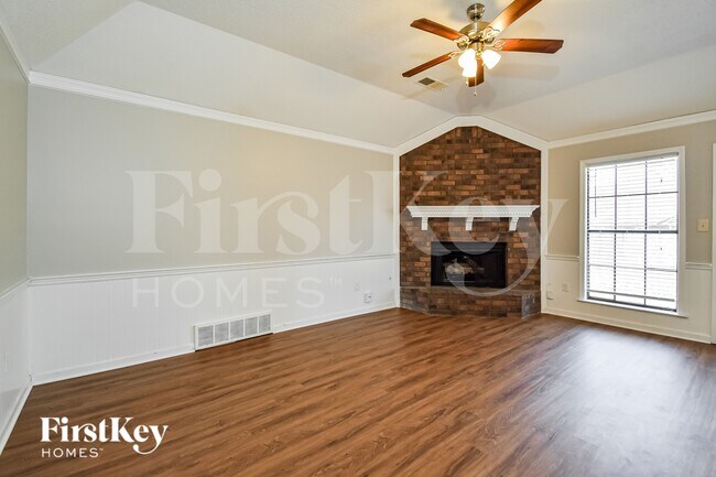 Photo - 7600 Lowrance Rd