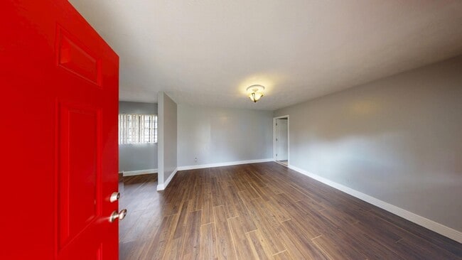 Photo - 3BR/1BA HOUSE - Riverview Area  ** QUICK M...