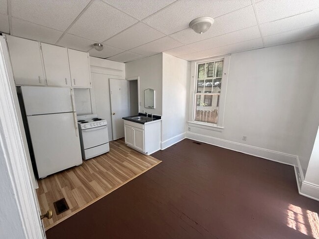 Photo - 1000 Glenwood Ave Unit B
