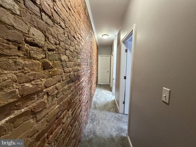 Photo - 1638 Cole St