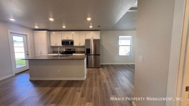 Photo - 7704 Elm Ave