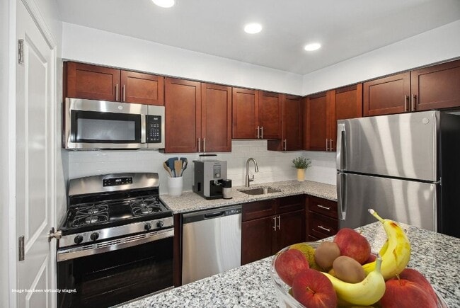 Building Photo - Hampton Manor Apartments & Townhomes