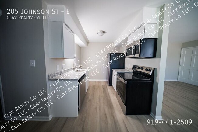 Photo - 205 Johnson St Unit E