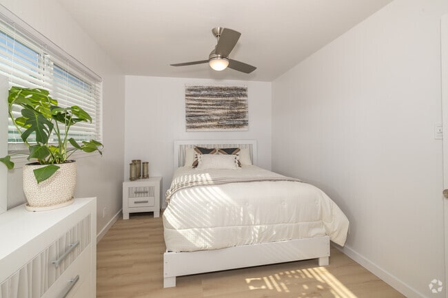 2BR, 1BA 875SF - Bedroom - The Grove