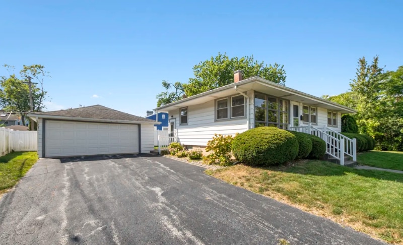 Photo - 18314 Dundee Ave