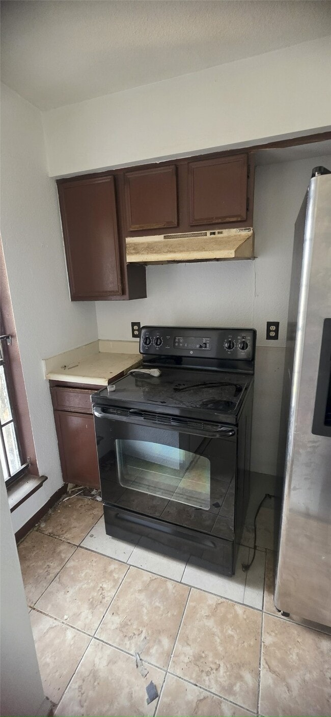 Building Photo - 9090 S Braeswood Blvd Unit 30 Rental