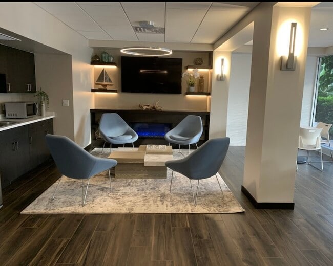 Photo - 1 Bluebill Ave Unit 604