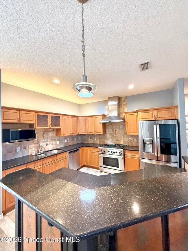 Photo - 2542 Woodfield Cir