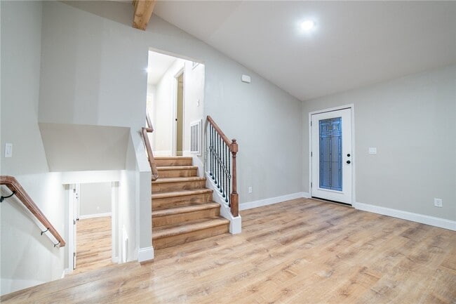 1647 Carolyn Dr