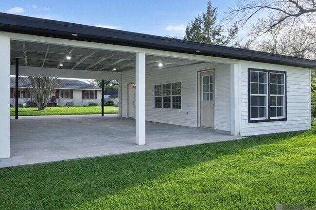 Photo - 4809A LONGFELLOW DR